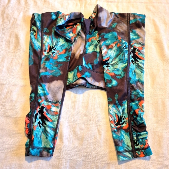 Jennifer Lopez women's Medium multi color ankle leggings GUC - Picture 6 of 9